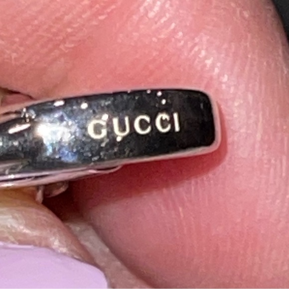 🛑 SOLD 🛑Gucci Preloved necklace excellent condition GG logo come with box n DB - Picture 6 of 15